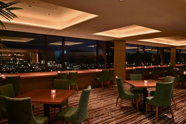 Image of the interior of Sky Bar Capricorn on the top floor.