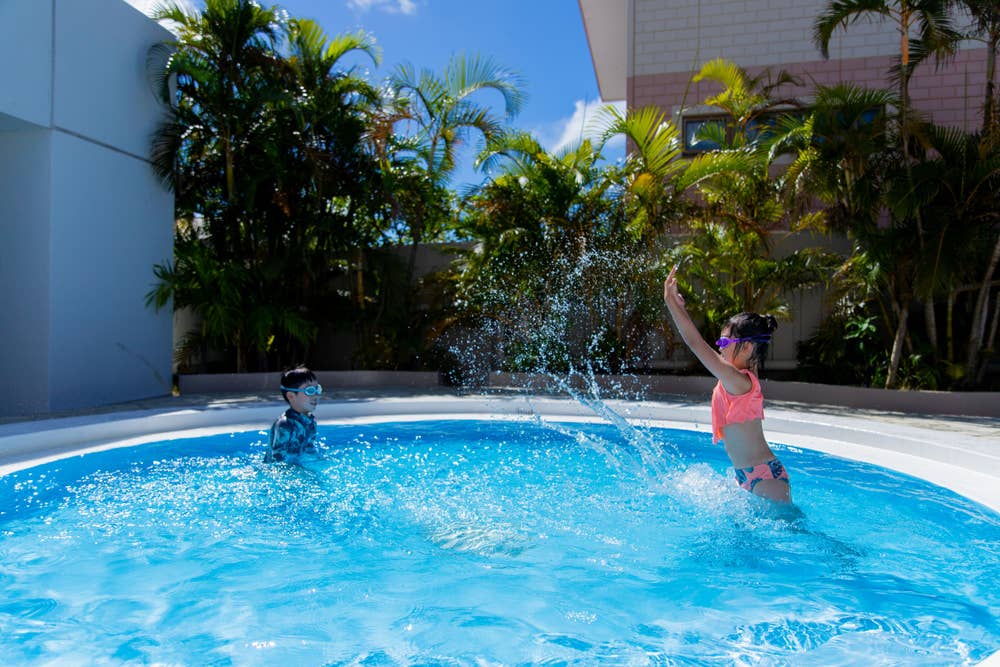 Kids pool image
