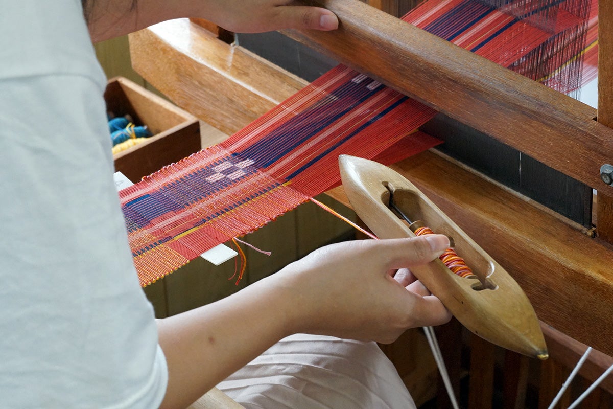 みんさー織り体験風景